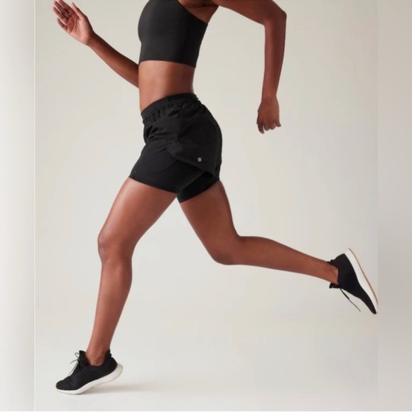 Athleta Mile Marker 2-in-1 Athletic Black Shorts Size Small NWOT - Picture 2 of 10